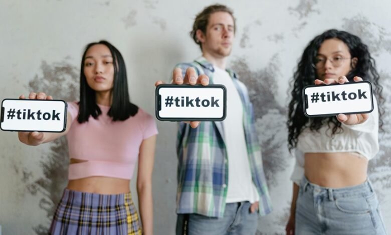 online lgbtq social platform